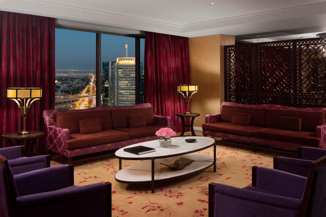 Hotel The H Dubaï Extérieur photo A suite at the Four Seasons Hotel, Paris