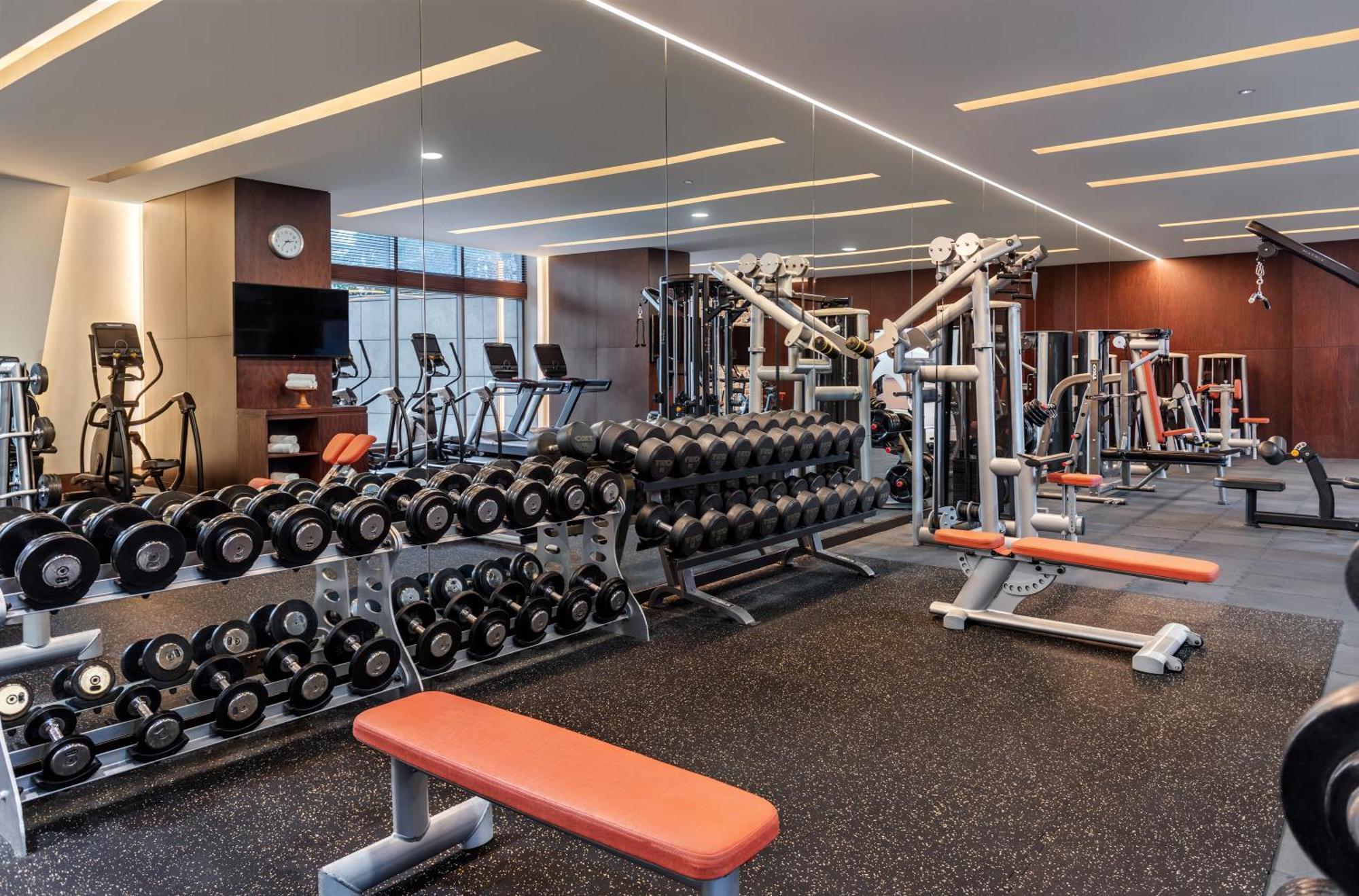 Hotel The H Dubaï Extérieur photo The gym at the hotel